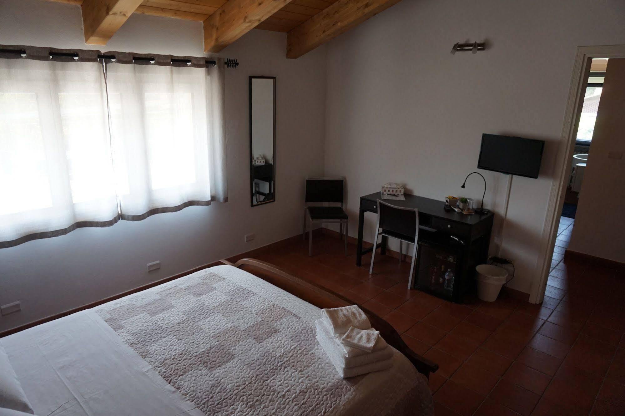 Residence Le Palme Torrazza Piemonte Extérieur photo